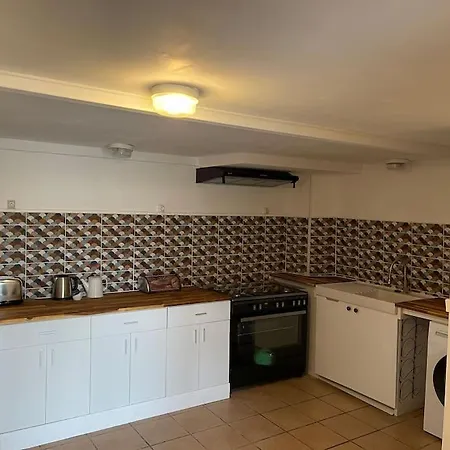 Le Des Jonquilles Up To 12 People 6 Bedrooms Melleran