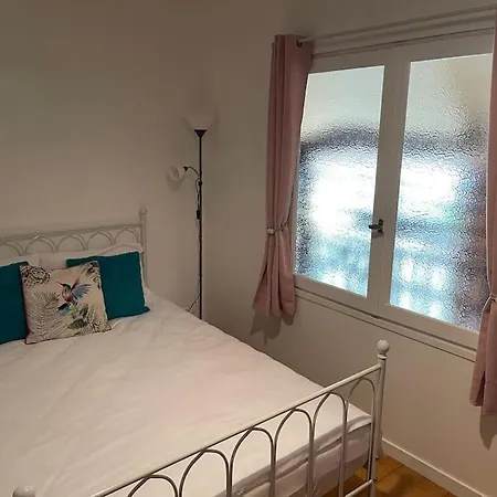 Le Des Jonquilles Up To 12 People 6 Bedrooms Melleran