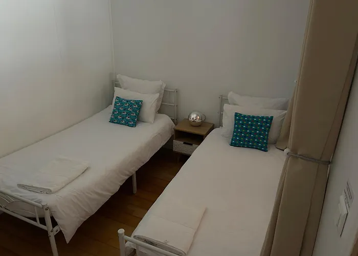 Le Des Jonquilles Up To 12 People 6 Bedrooms Melleran