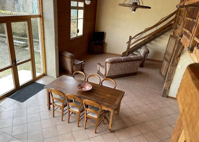 Le Des Jonquilles Up To 12 People 6 Bedrooms * Melleran