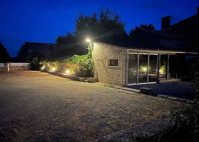 Le Des Jonquilles Up To 12 People 6 Bedrooms Melleran