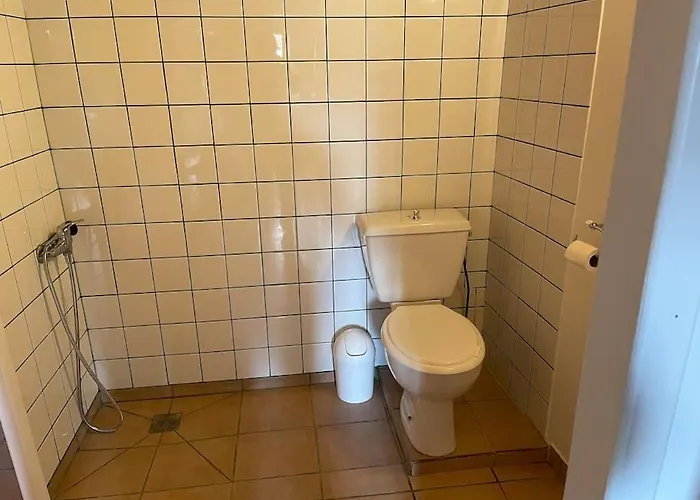 Le Des Jonquilles Up To 12 People 6 Bedrooms Дом отдыха