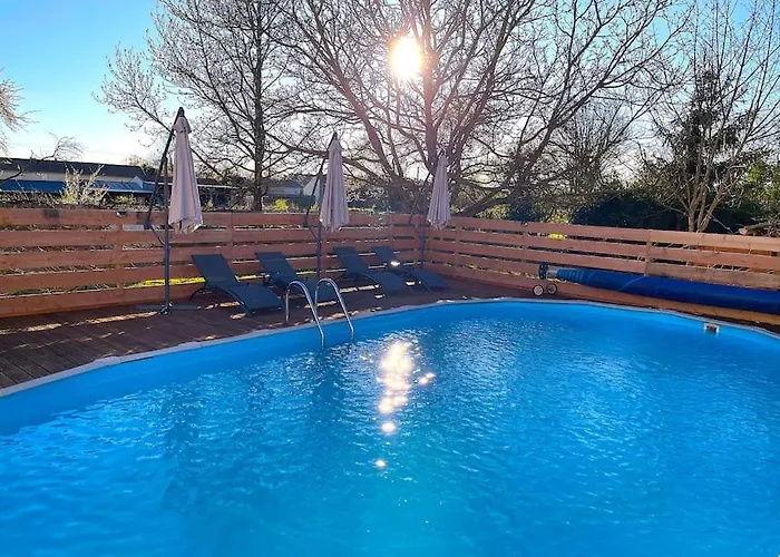 Le Des Jonquilles Up To 12 People 6 Bedrooms Дом отдыха *